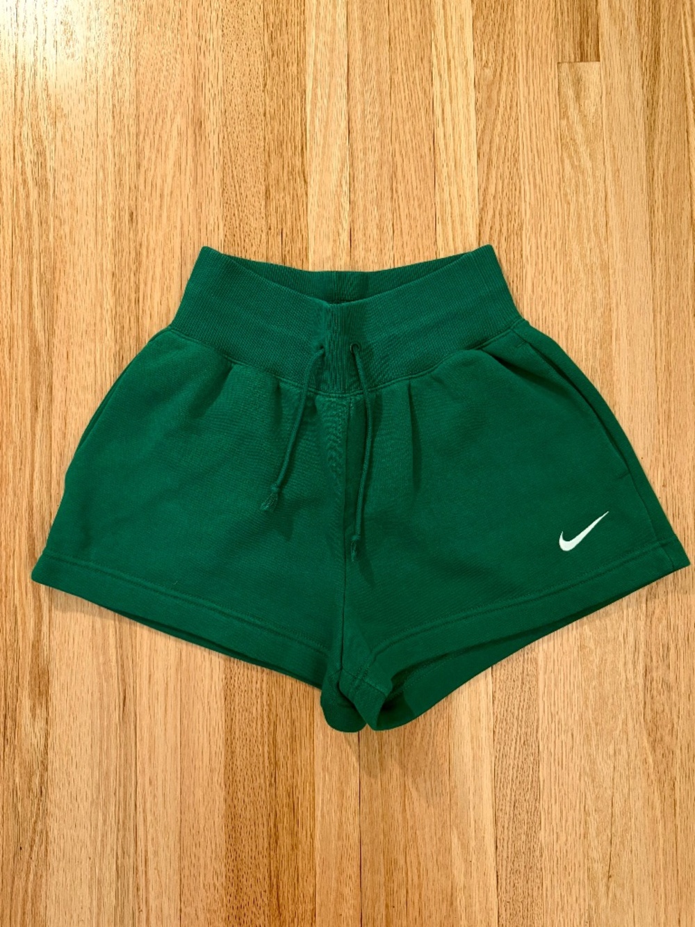 Nike Kelly Green Fleece Sweatshorts XS Women’s